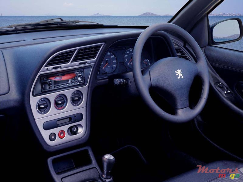 1993' Peugeot 306 phase 1 photo #1