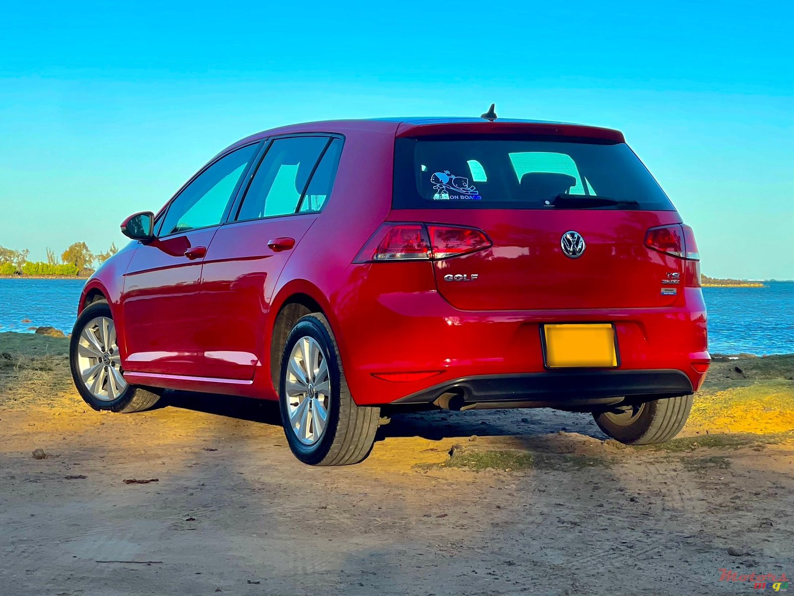 2014' Volkswagen Golf photo #3