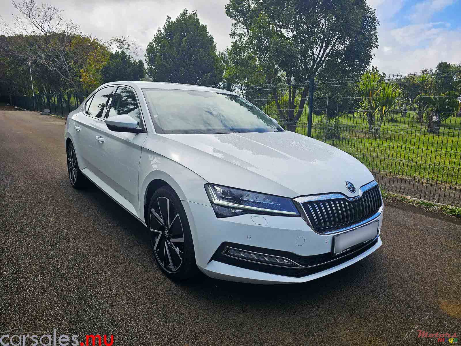 2023' Skoda Superb 1.4 photo #2