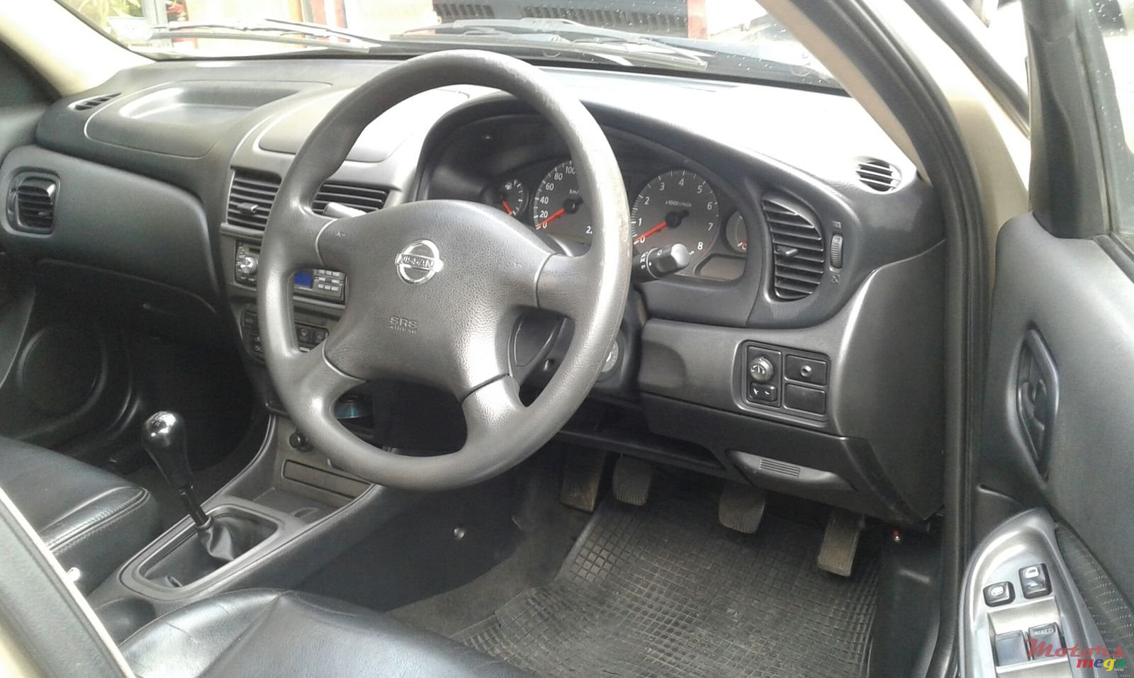 2003' Nissan Sunny N17 photo #3