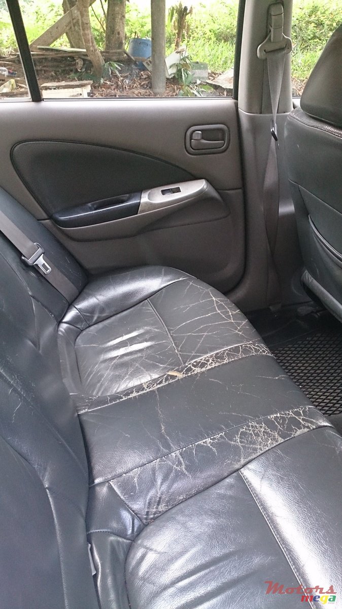 2003' Nissan Sunny N16 photo #2