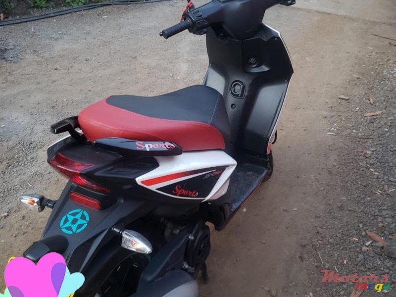 2018' K Aprilia Scooter photo #1