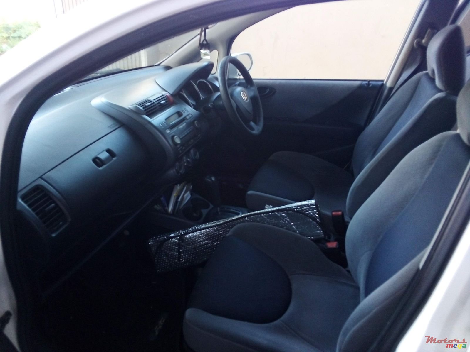 2004' Honda Fit photo #3