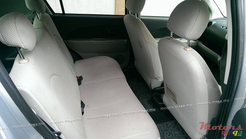 2005' Toyota PASSO photo #4