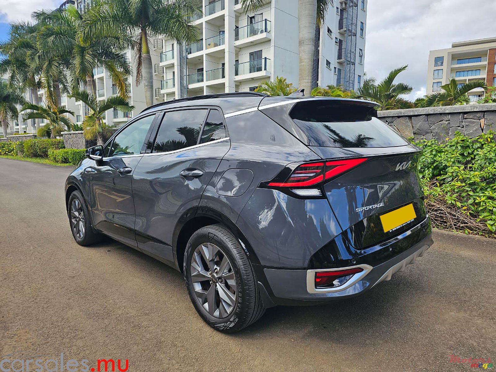 2025' Kia Sportage GT Line 1.6 Hybrid photo #3