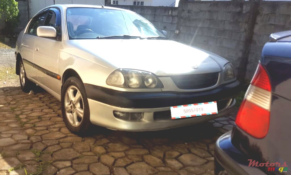 1998' Toyota Corona Gli photo #2