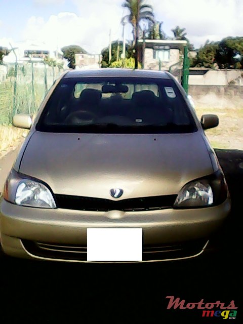 2001' Toyota platz, photo #1