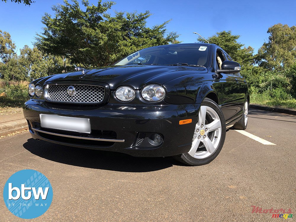 2009' Jaguar X-Type photo #2