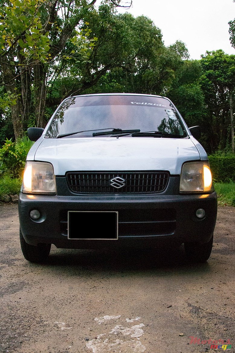 2004' Suzuki Wagon R photo #2