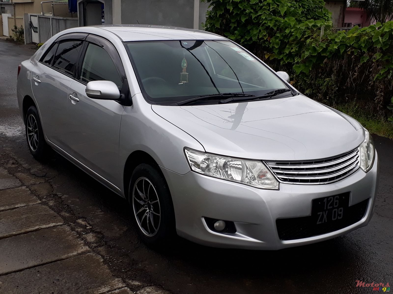2009' Toyota Allion A15 photo #1