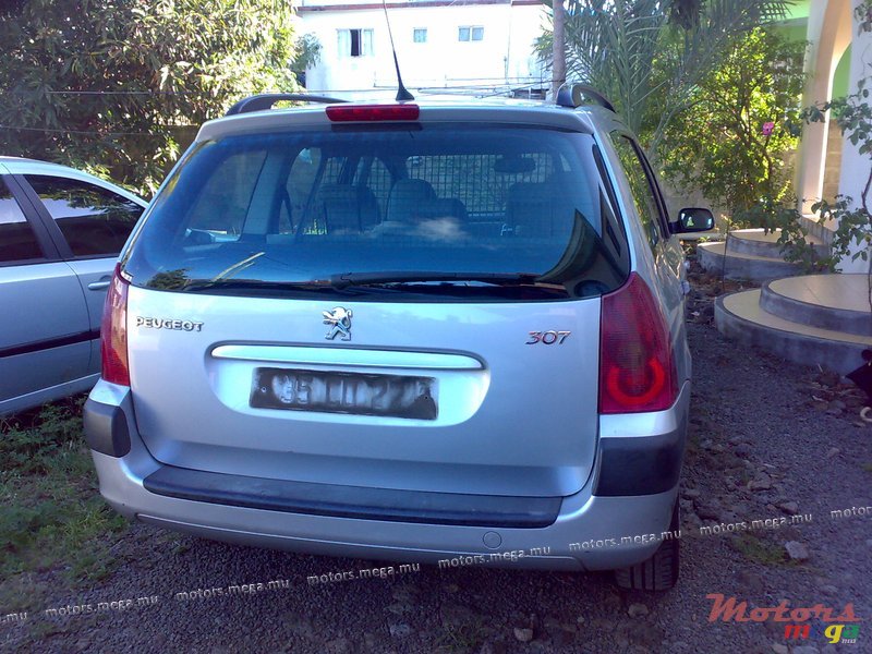 2004' Peugeot photo #2