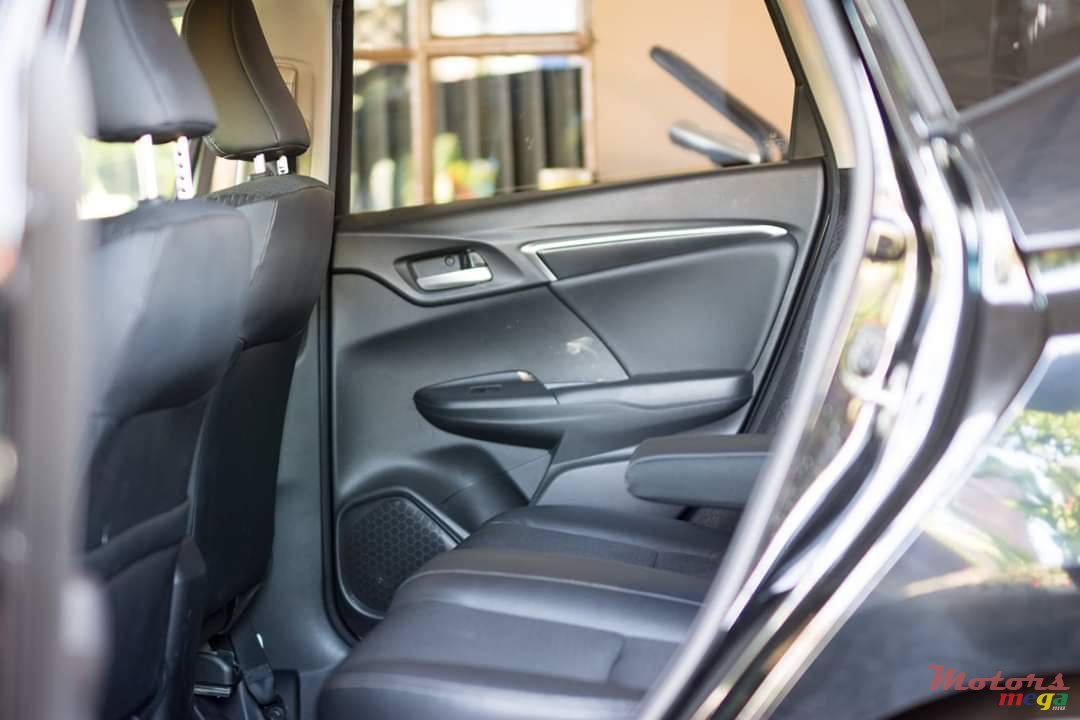 2013' Honda Fit photo #7