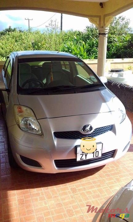 2010' Toyota Vitz photo #1