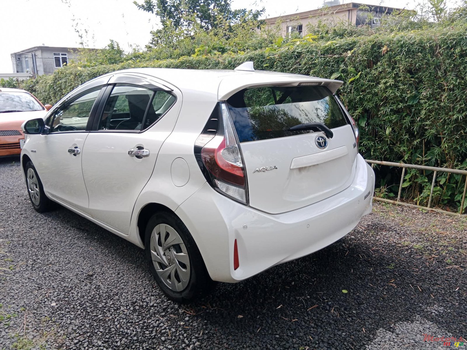 2020' Toyota Aqua 1.5l HYBRID photo #2