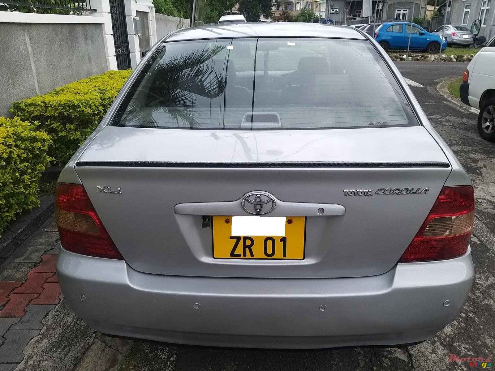 2001' Toyota Corolla NZE photo #6