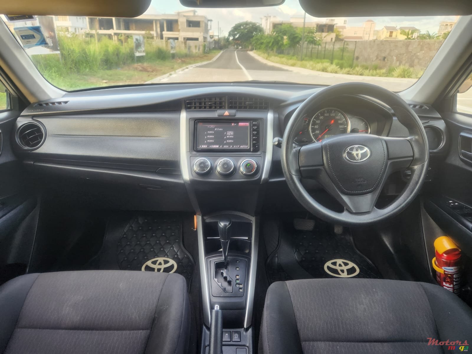 2015' Toyota Fielder photo #3