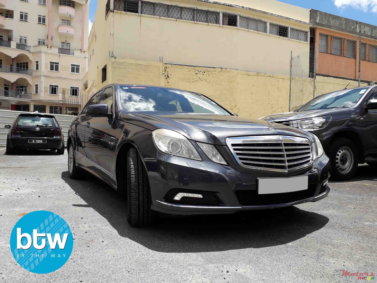 2009' Mercedes-Benz E-Class photo #1