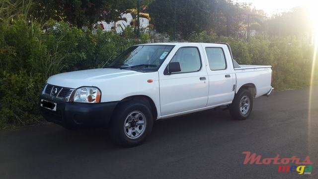 2006' Nissan Navara photo #1