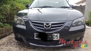 2005' Mazda 3 sedan photo #2