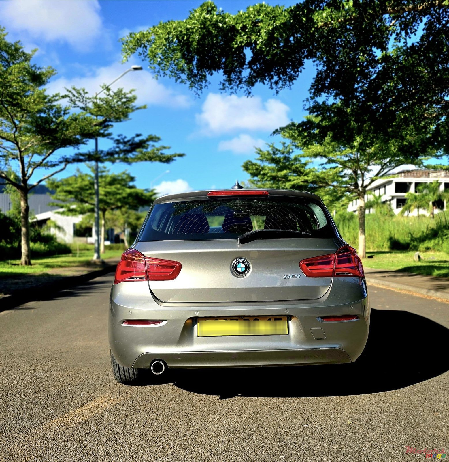 2015' BMW 118 photo #3