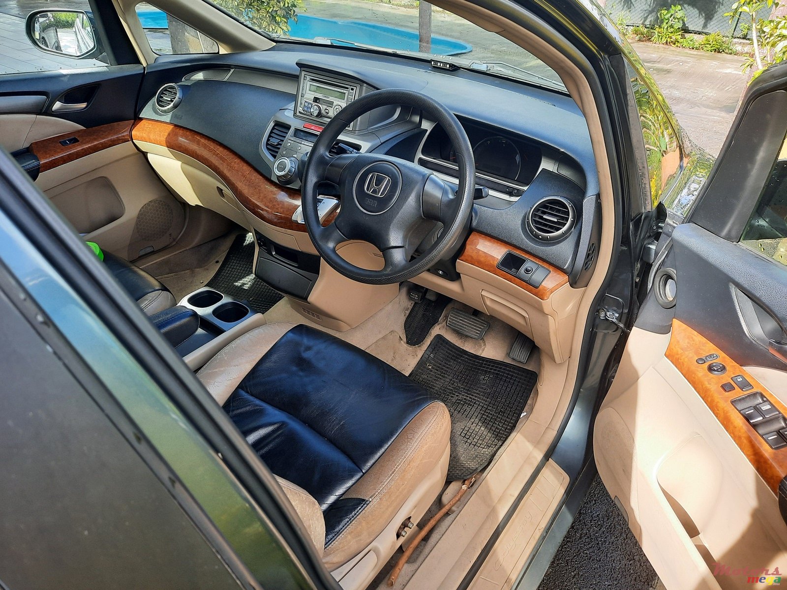 2004' Honda photo #7