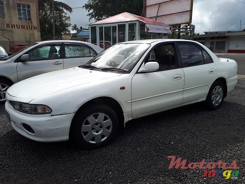 1996' Mitsubishi Galant photo #2