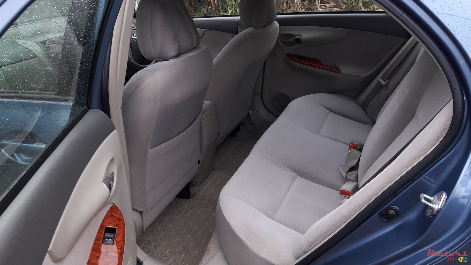 2008' Toyota Axio Limited edition photo #3