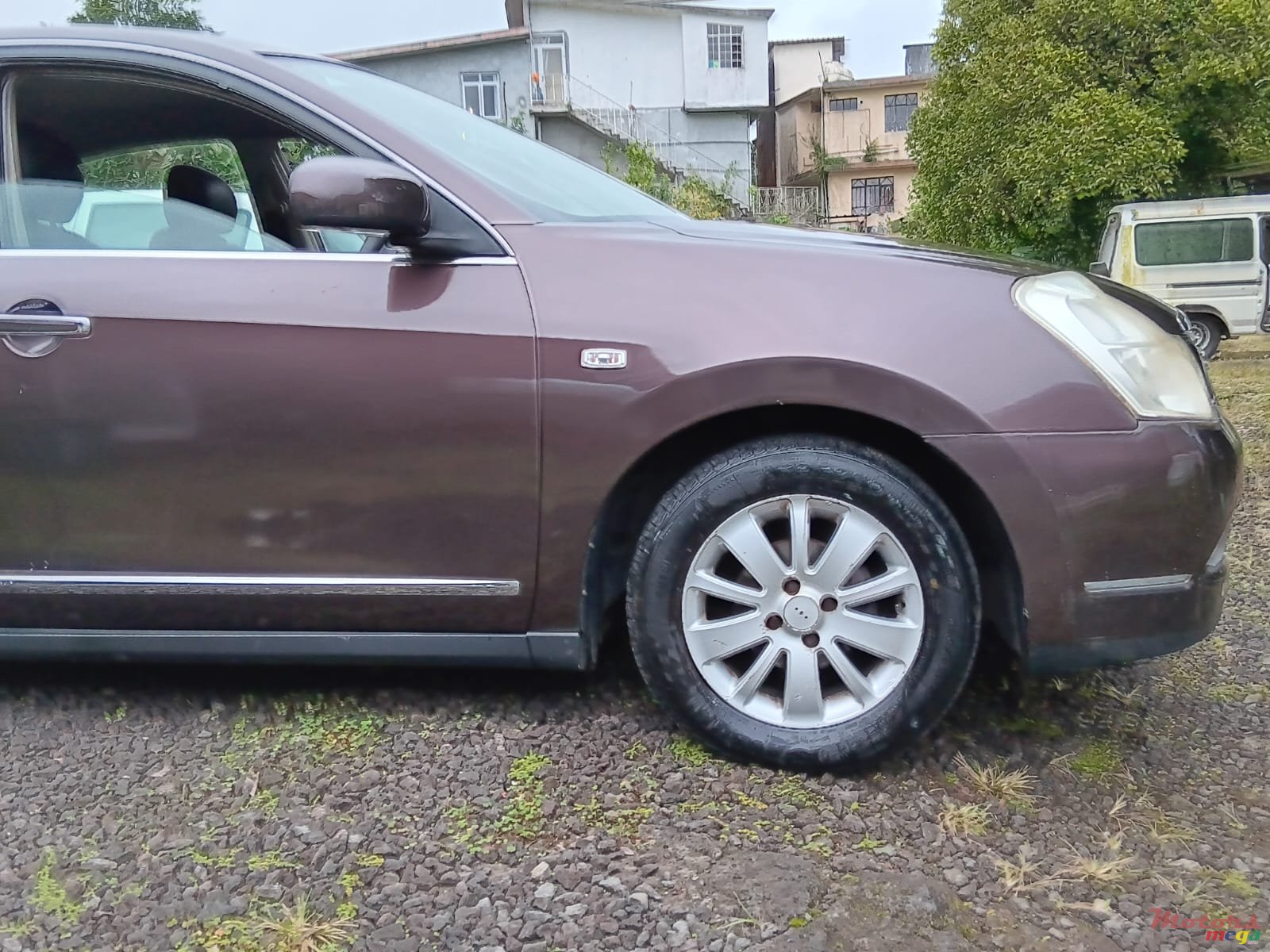 2008' Nissan Bluebird photo #1