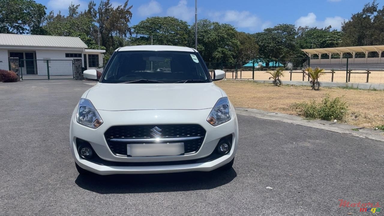 2024' Suzuki Swift photo #1