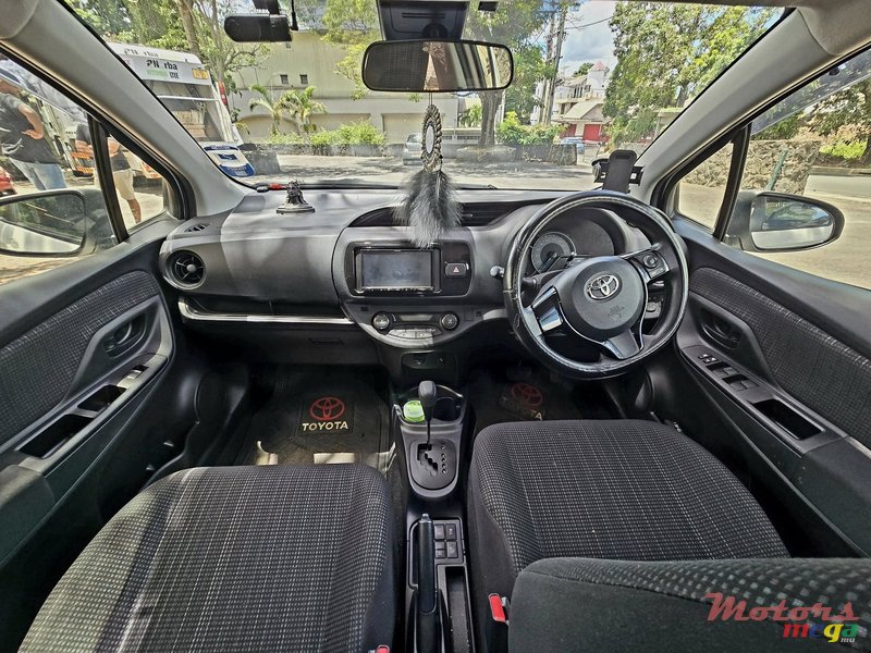 2019' Toyota Vitz photo #6