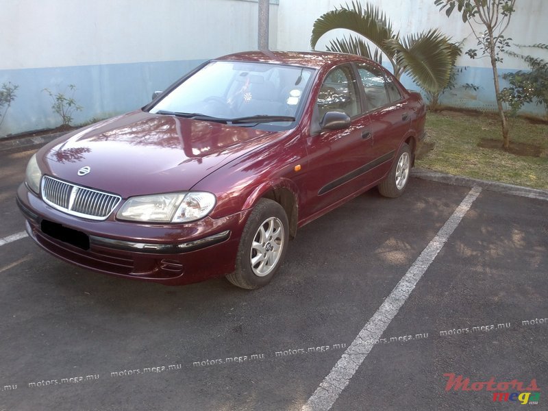 2000' Nissan Sunny photo #1