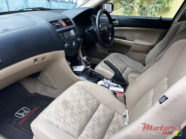 2005' Honda Accord photo #5
