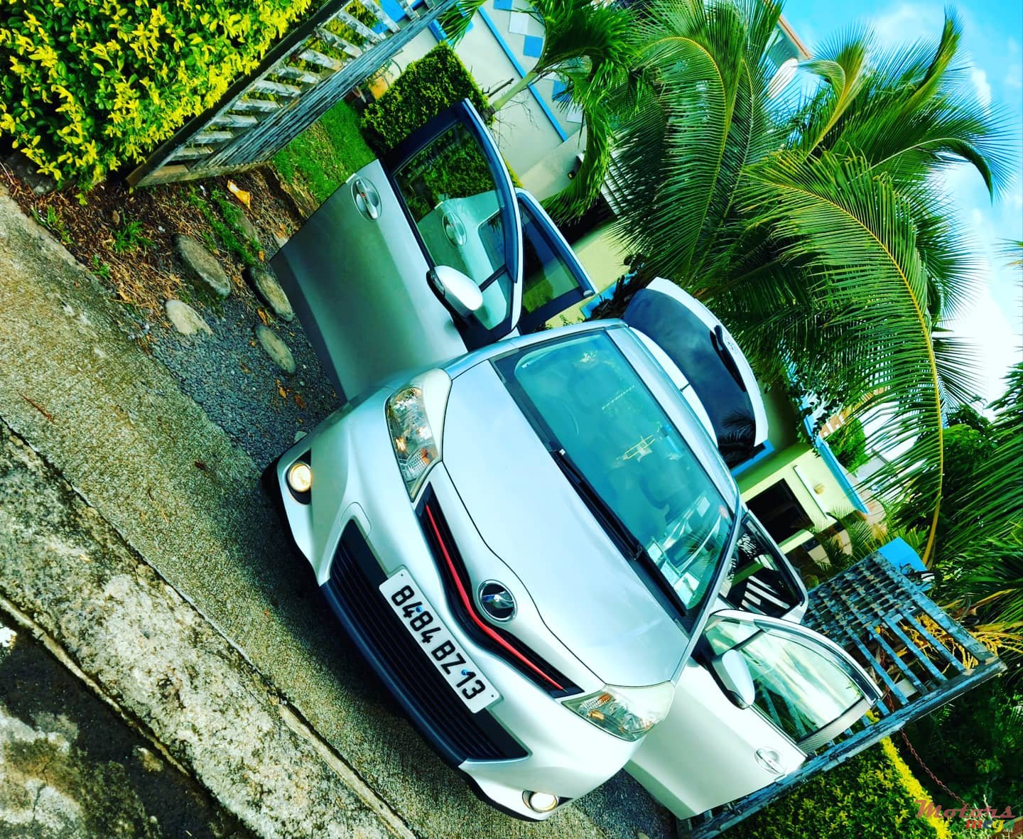 2013' Toyota Vitz Dorigine photo #1