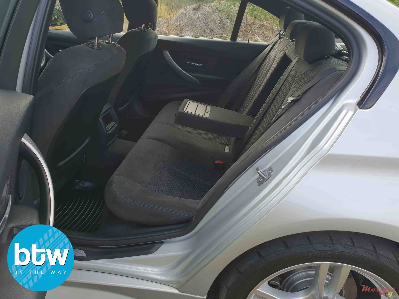 2014' BMW 316 photo #6