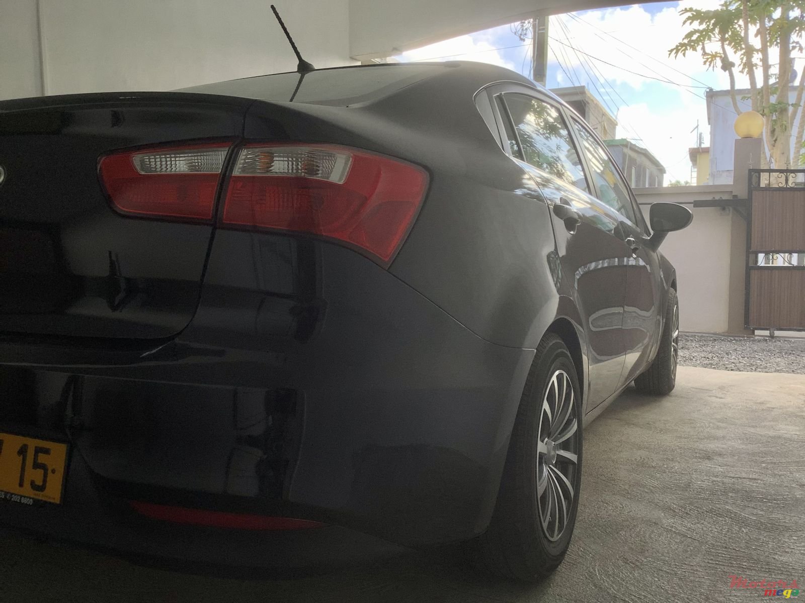 2015' Kia Rio Sedan photo #1