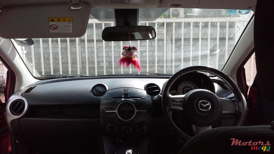 2010' Mazda Demio photo #6