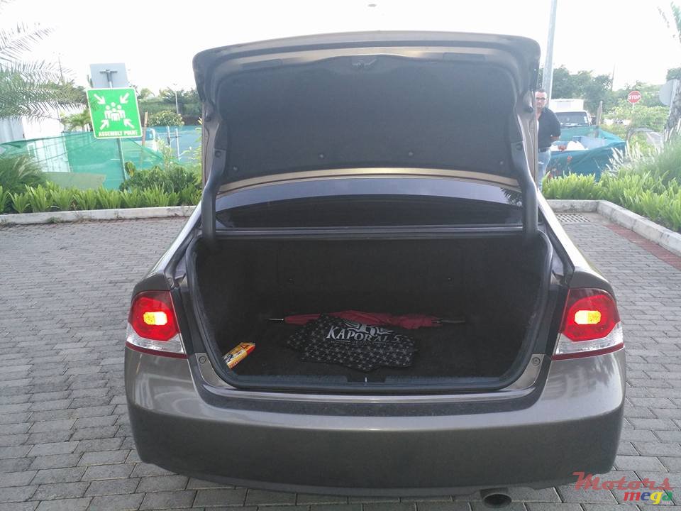 2009' Honda Civic Hybrid photo #7