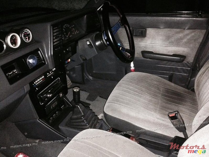 1990' Nissan Sentra B12 photo #2