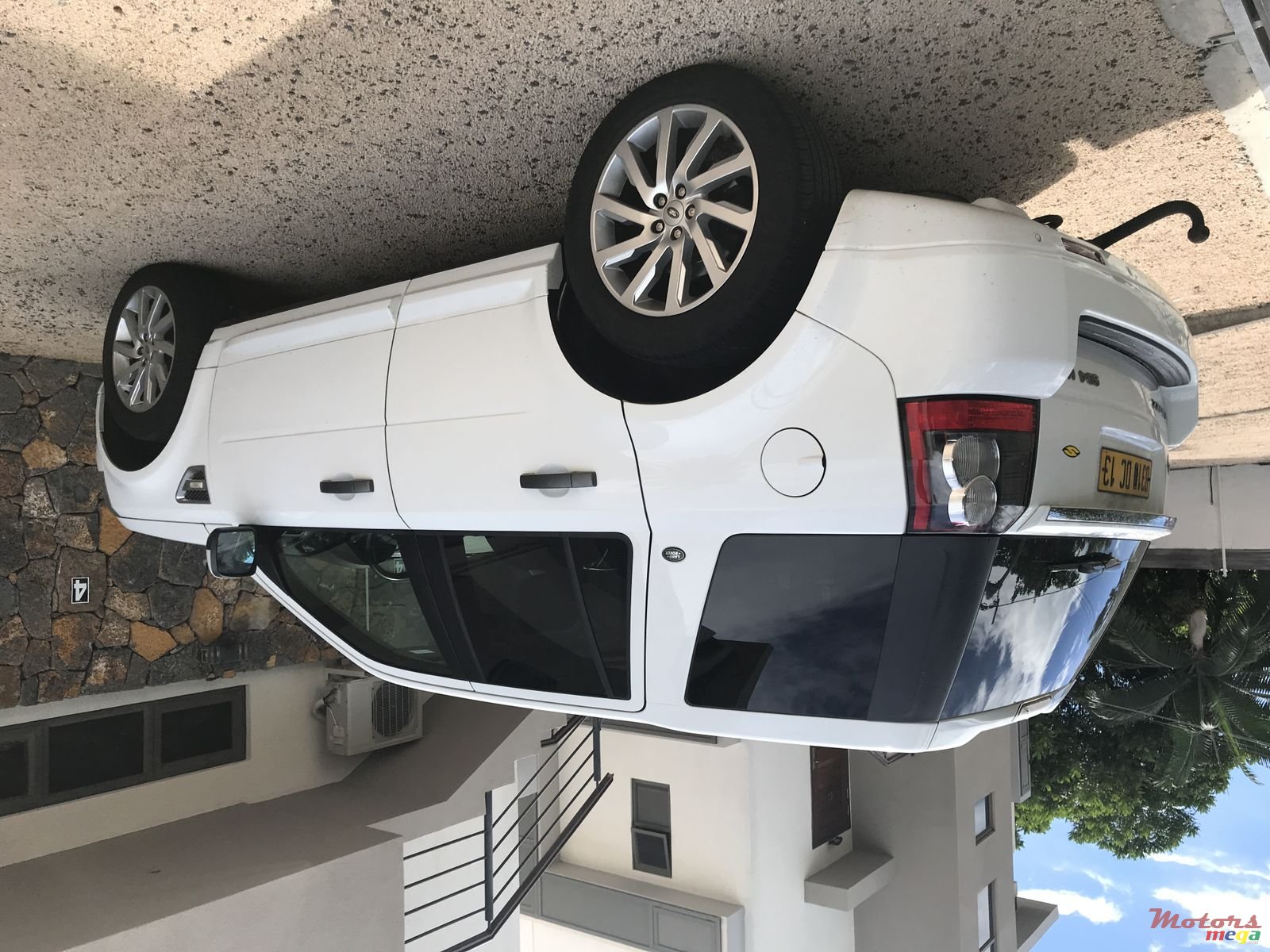 2013' Land Rover Freelander Freelander 2 SD4 photo #3