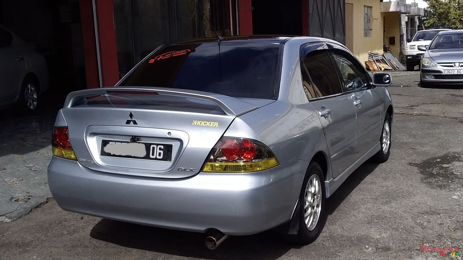 2006' Mitsubishi Lancer photo #5