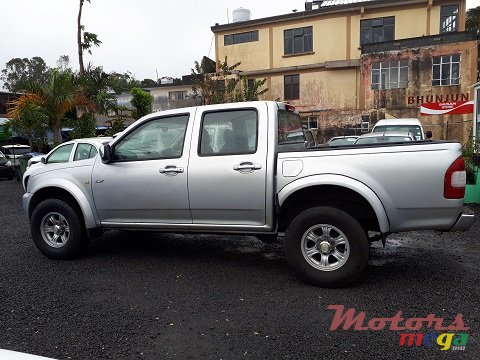 2007' Isuzu D-Max LS photo #5