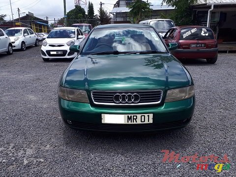 2001' Audi A4 photo #1