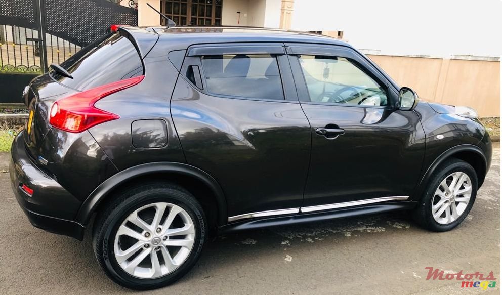 2012' Nissan Juke photo #5