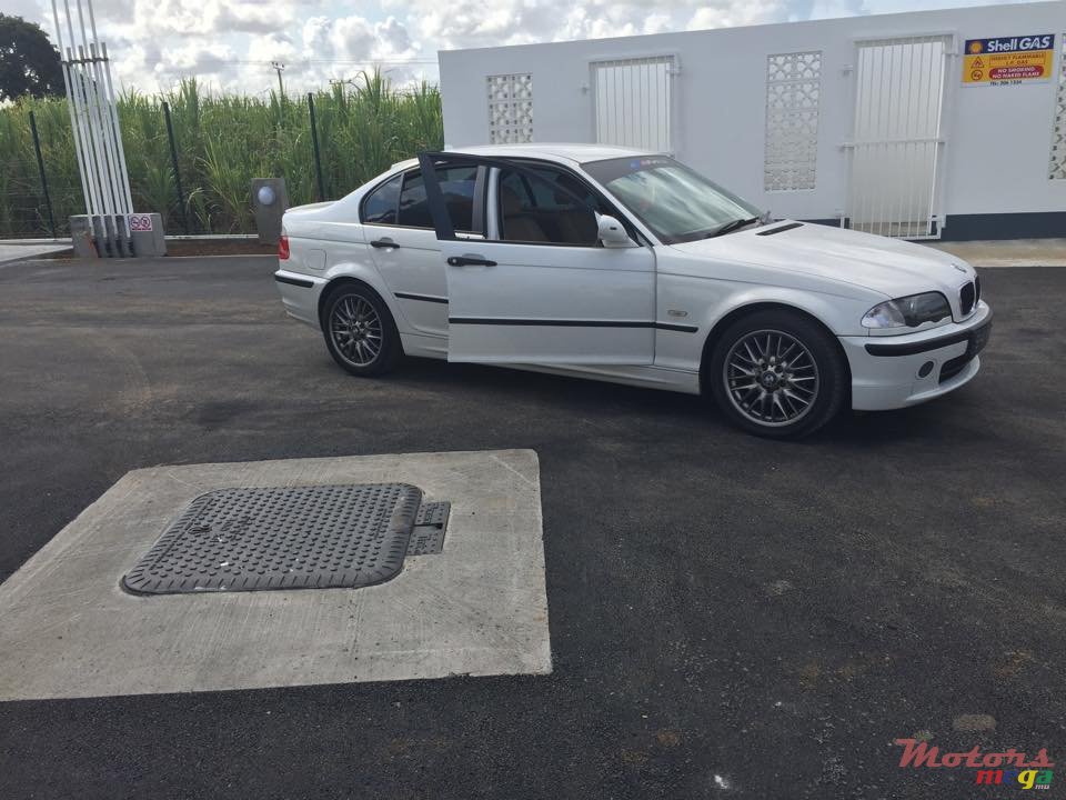 1999' BMW 318 photo #1