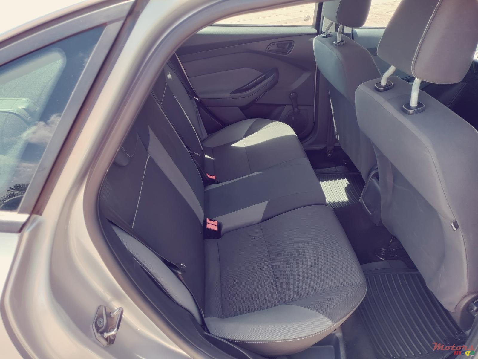 2013' Ford Focus none photo #4