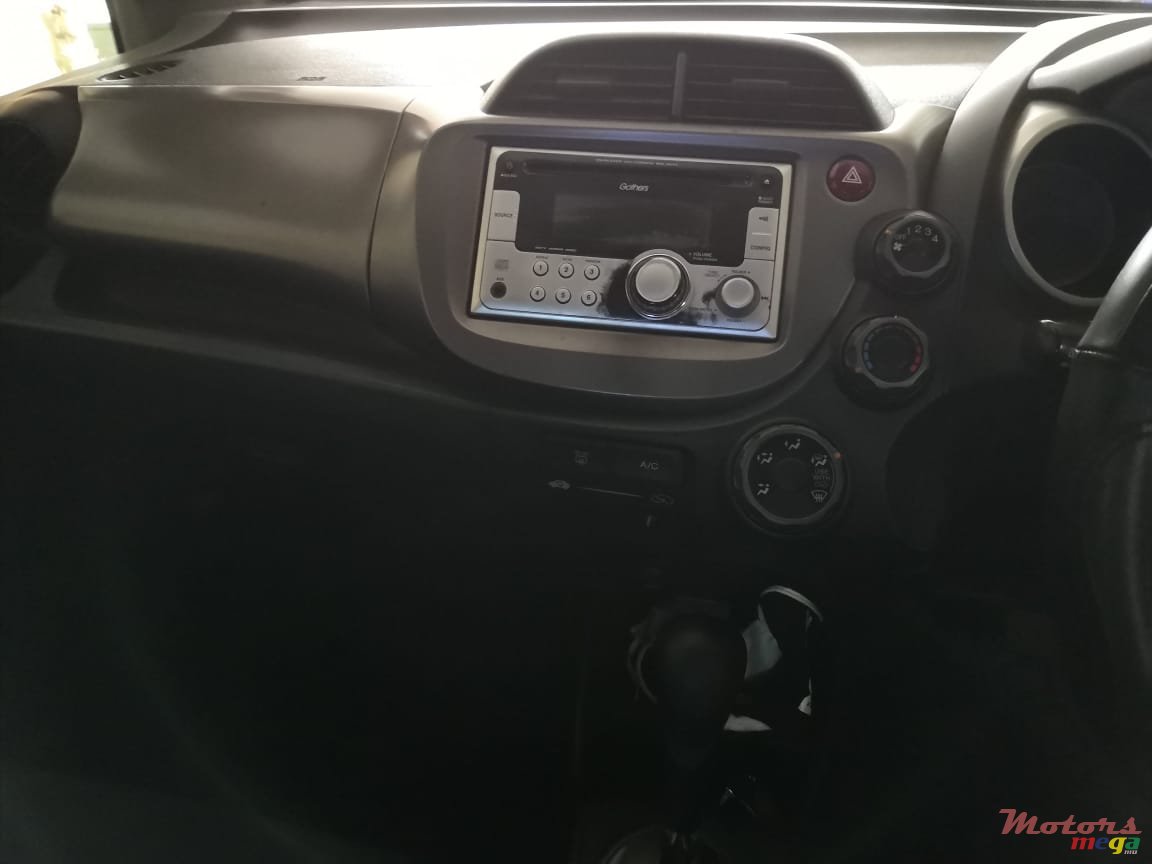 2010' Honda Fit photo #3