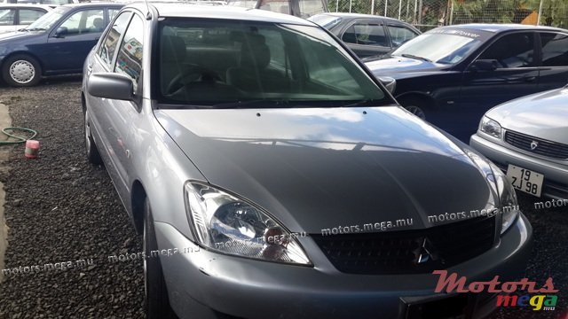 2007' Mitsubishi Lancer photo #3