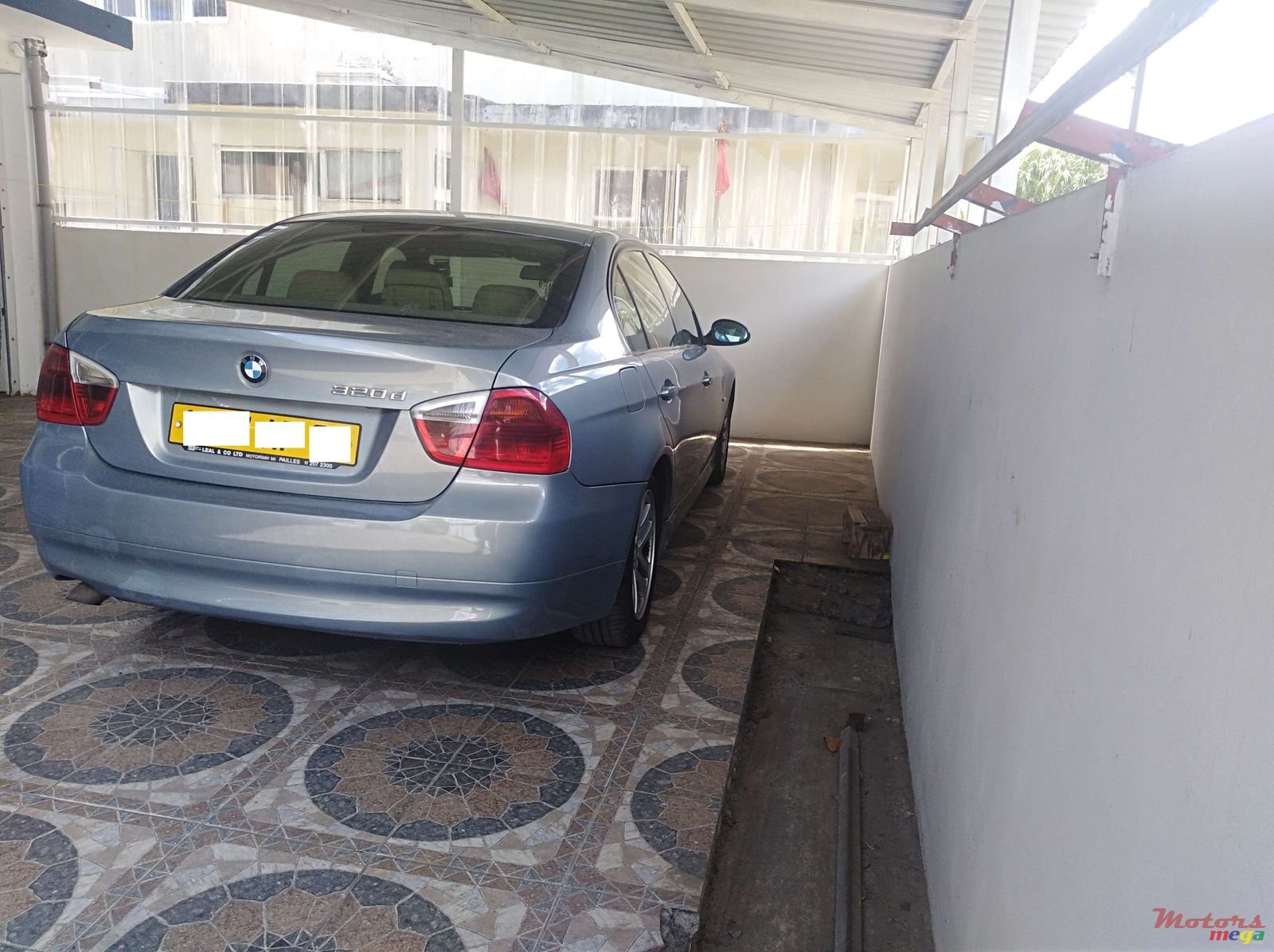 2006' BMW 320 photo #5