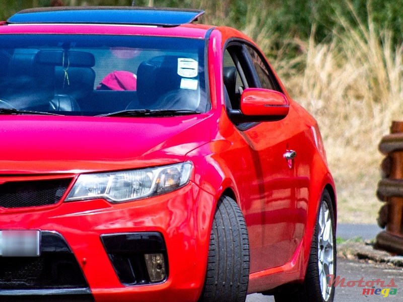 2012' Kia Cerato koup photo #1