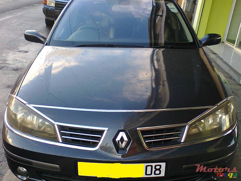 2008' Renault Laguna hatchback photo #3